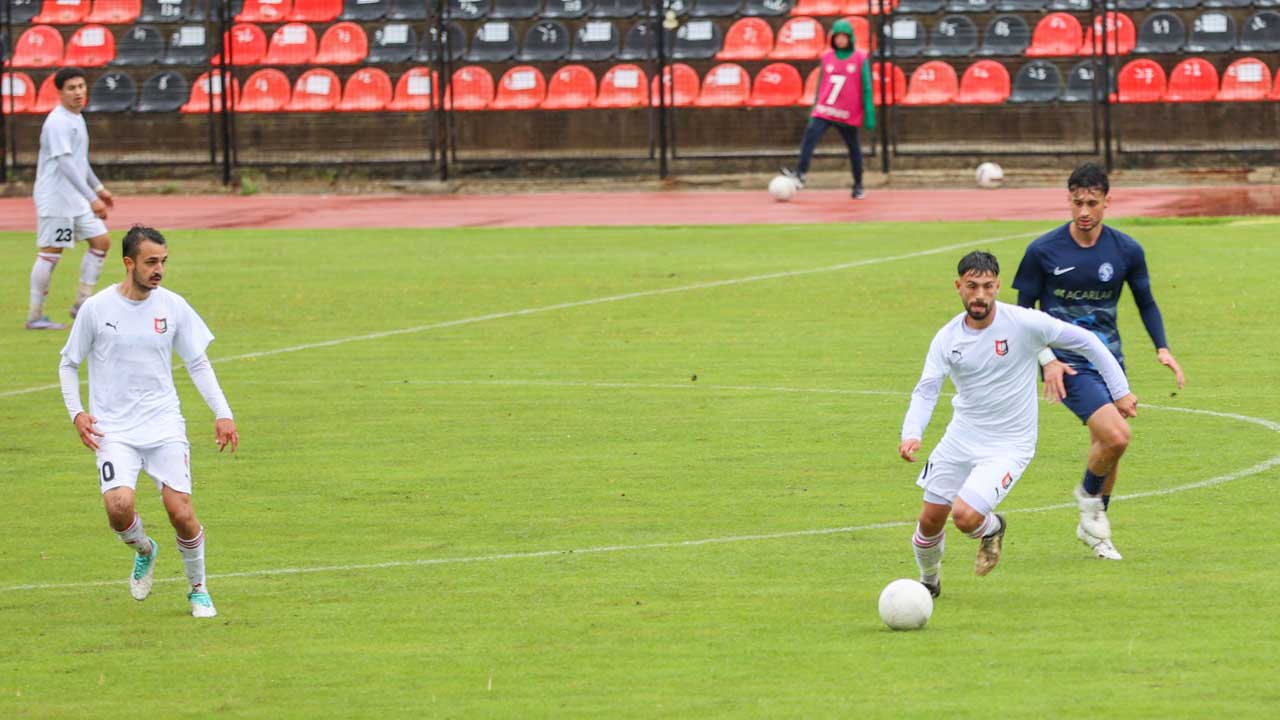 Uşakspor 5 gollük yenilgiyle 2.Lig’e veda etti