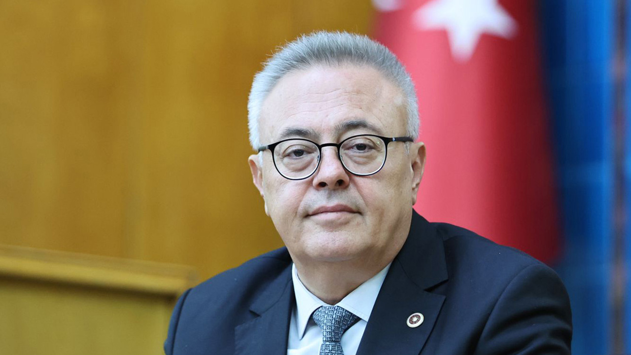CHP'li Karaoba: "Okulların Geleceğiyle Oynamayın"