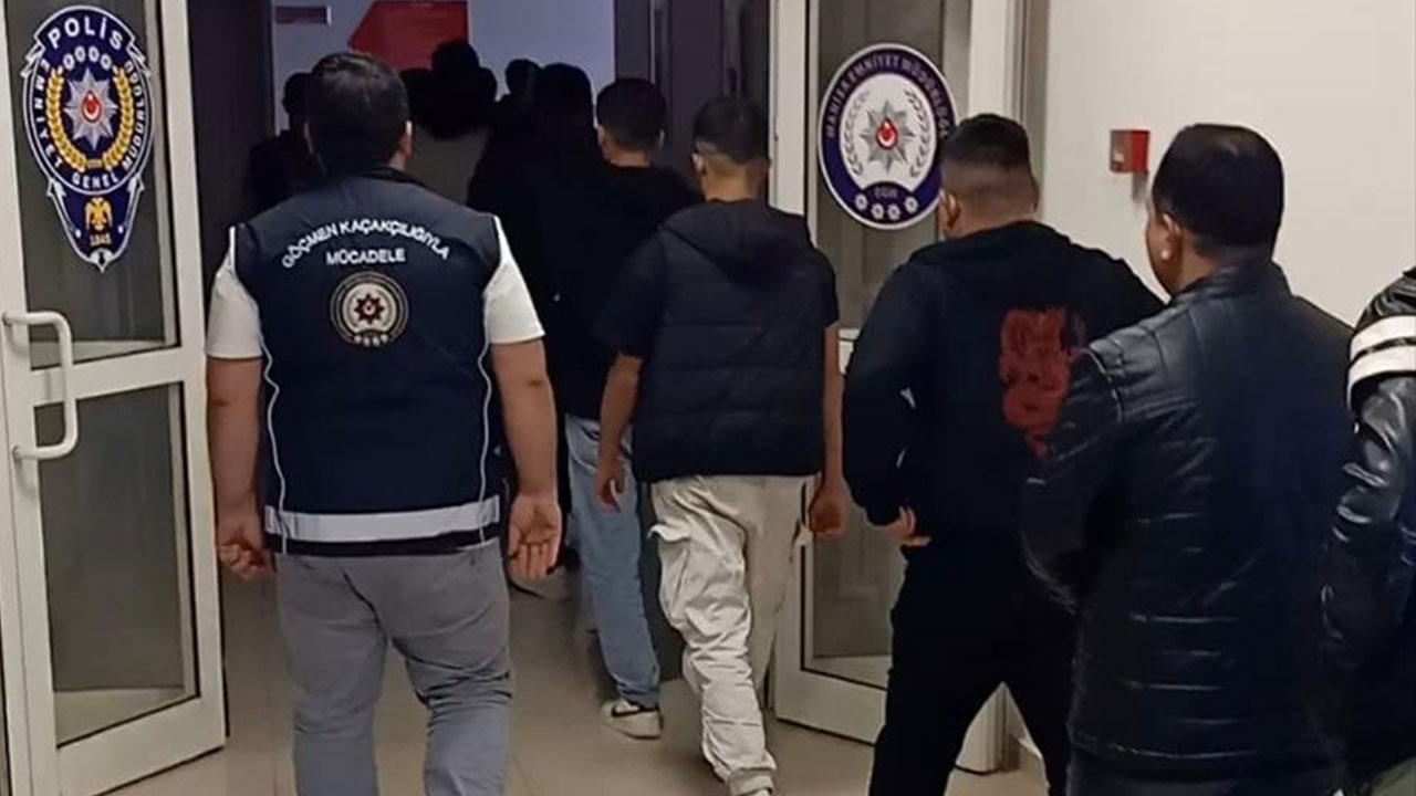 Uşak’tan Yunanistan’a gitmek için yola çıkan göçmenler Salihli’de yakalandı