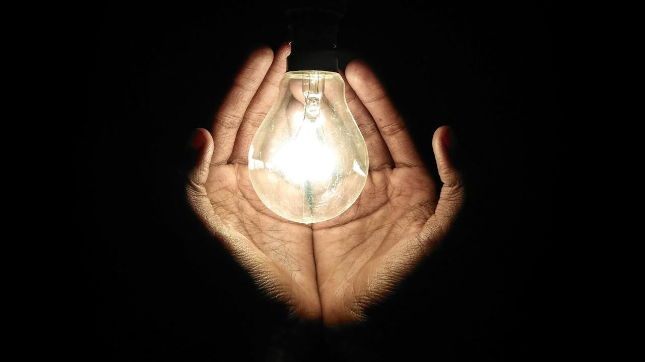 Uşak'ta 29 Mayıs'ta bu mahallelerde elektrikler kesilecek