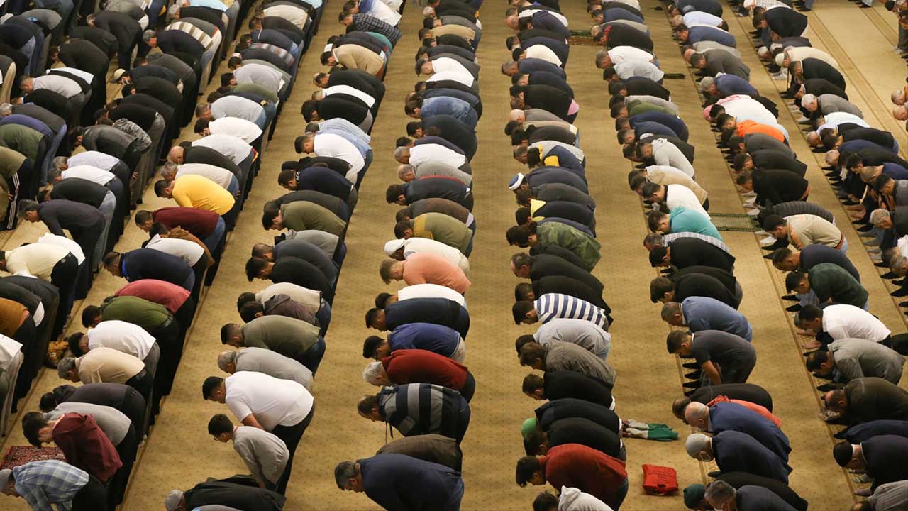 Uşak merkez ve ilçelerde Kurban Bayramı namaz vakitleri