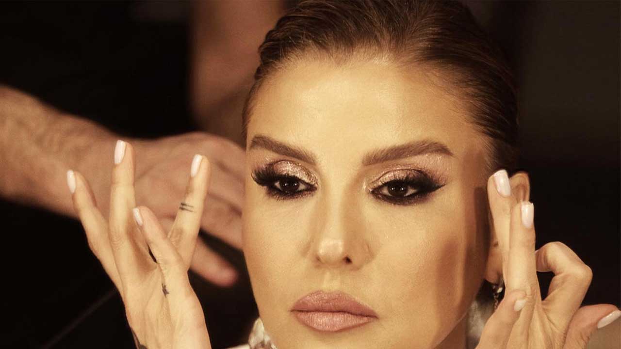 Pürüzsüz cildin sırrını Gülben Ergen açıkladı