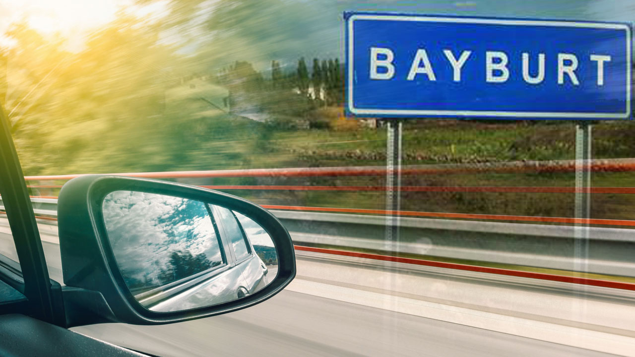 Uşak Ve Bayburt Arası Kaç Km, Uşak İle Bayburt Kaç Saat Sürer?