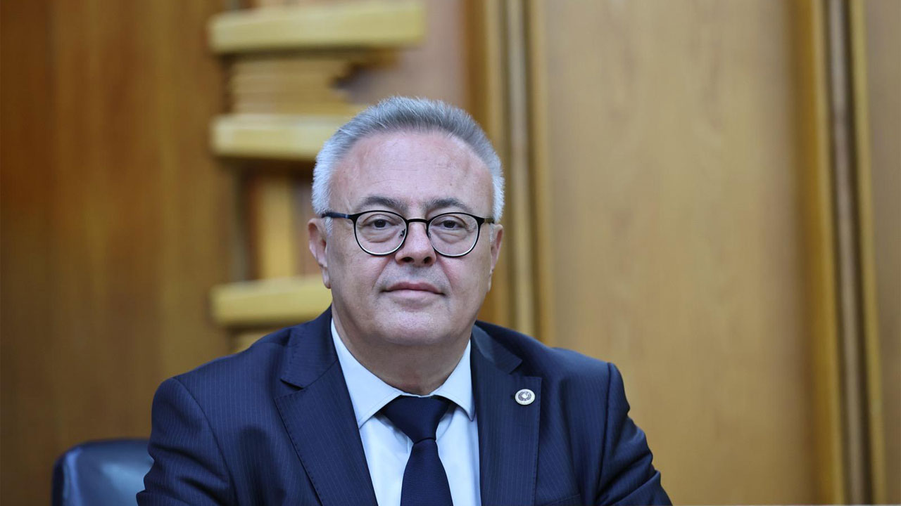 Uşak Belediyesi'nde Liyakat Tartışması Uşaklı vekilleri karşı karşıya getirdi