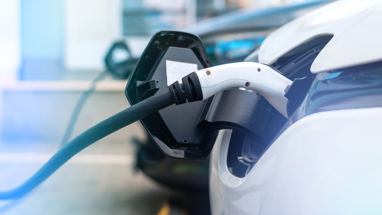 Elektrikli araç sahiplerine önemli uyarı! Bu hata hem canınızı hem garantiyi yakabilir