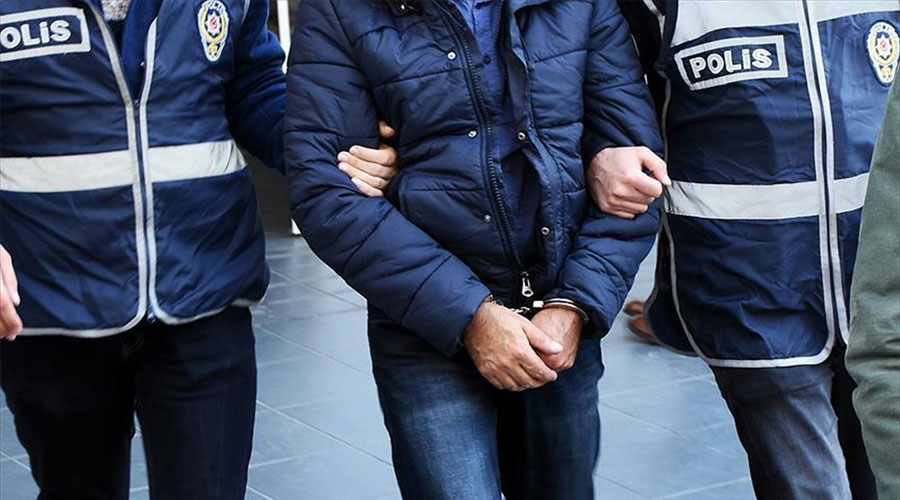 Uşak’taki FEÖ operasyonunda 3 tutuklama