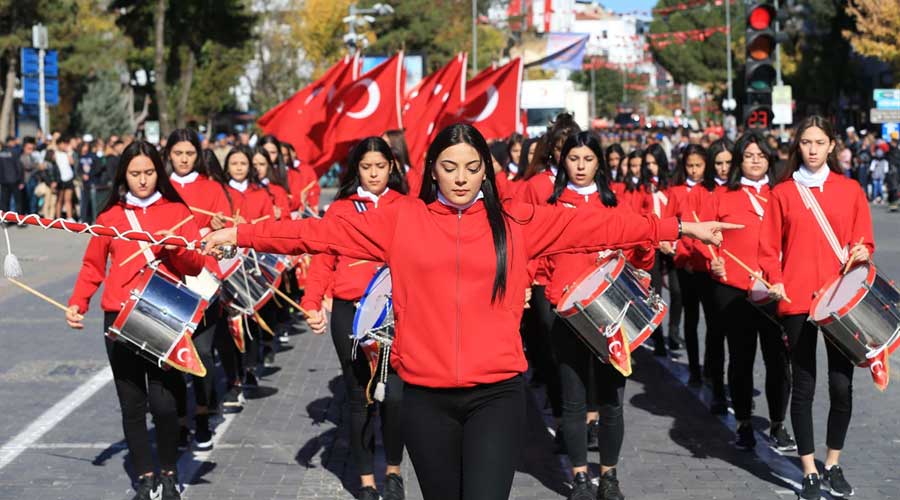 Uşak'ta Cumhuriyet Bayramı Coşkusu
