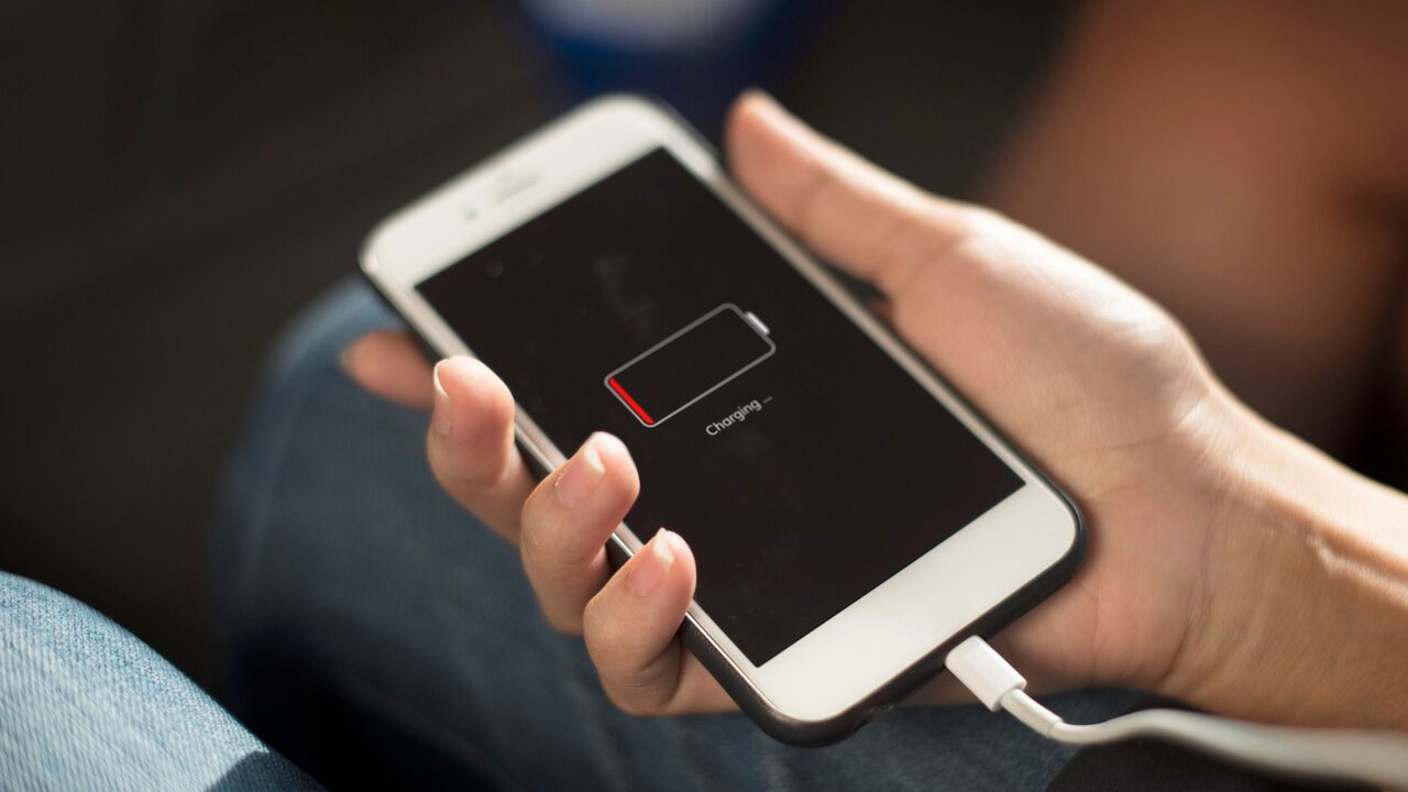iPhone şarj sorunu mu yaşıyorsunuz? Bu çözüm yolları ve teknikler şarjını uzatacak