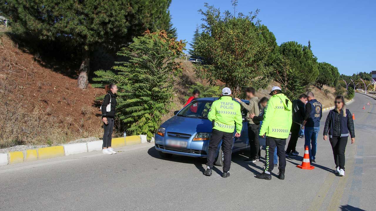 Uşak polisi öğrenci yurtları çevresinde kuş uçurtmuyor