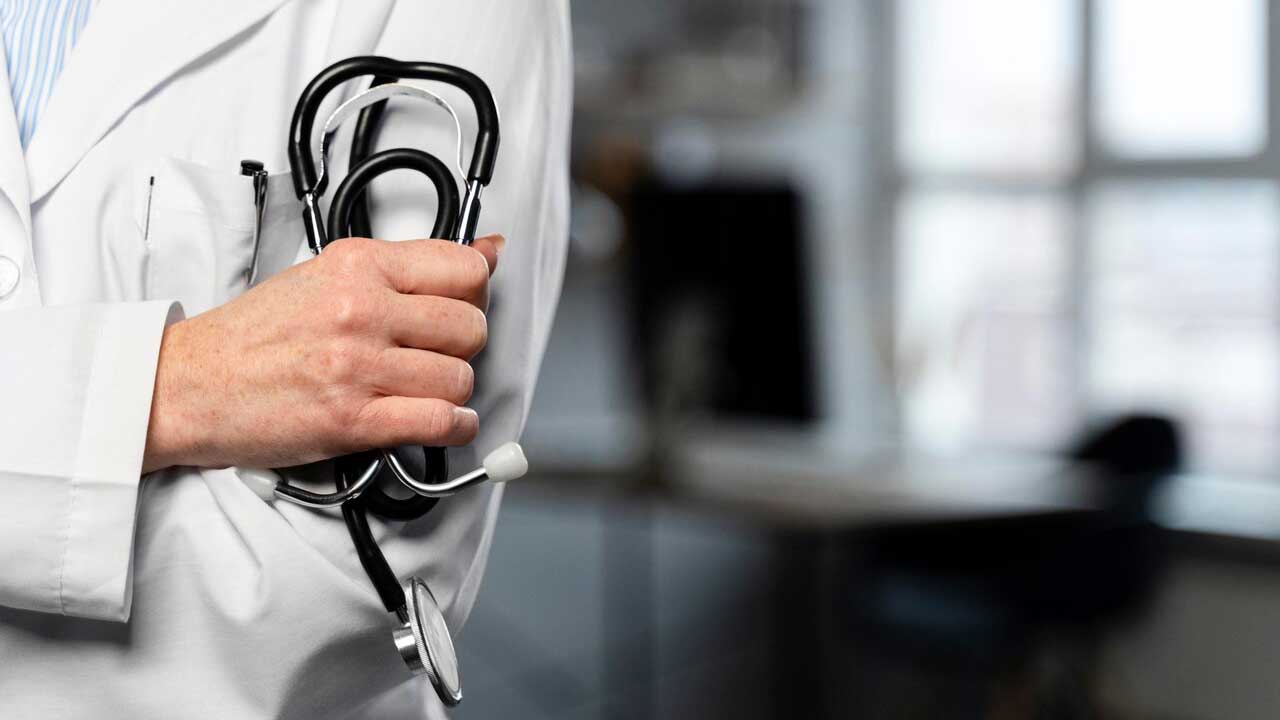 İshal ve Kabızlık İçin Hangi Doktora Gidilmeli?