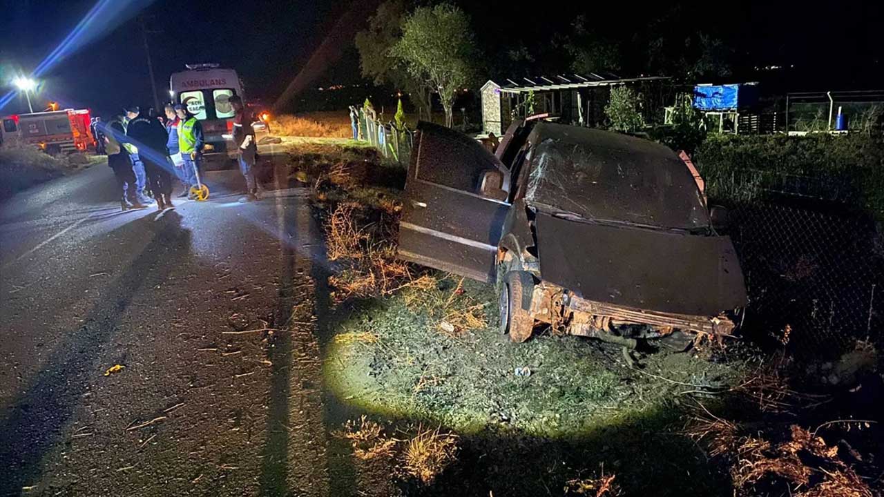 Uşak'taki trafik kazasında 18 yaşındaki  otomobil sürücüsü öldü