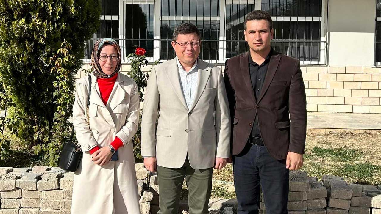 Fahettin Tuğrul’dan Uşak Lisesi Müdürü Kazım Dönmez’e destek ziyareti