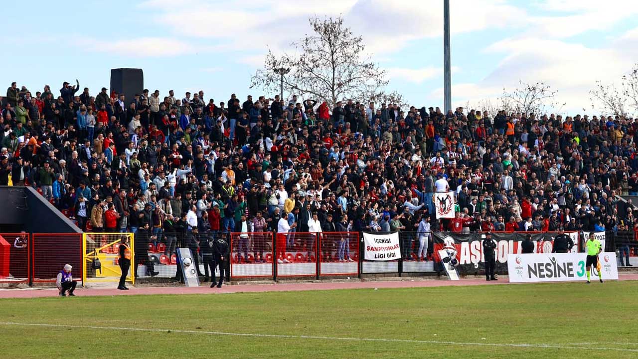 Taraftar olayları Uşakspor’a pahalıya patladı