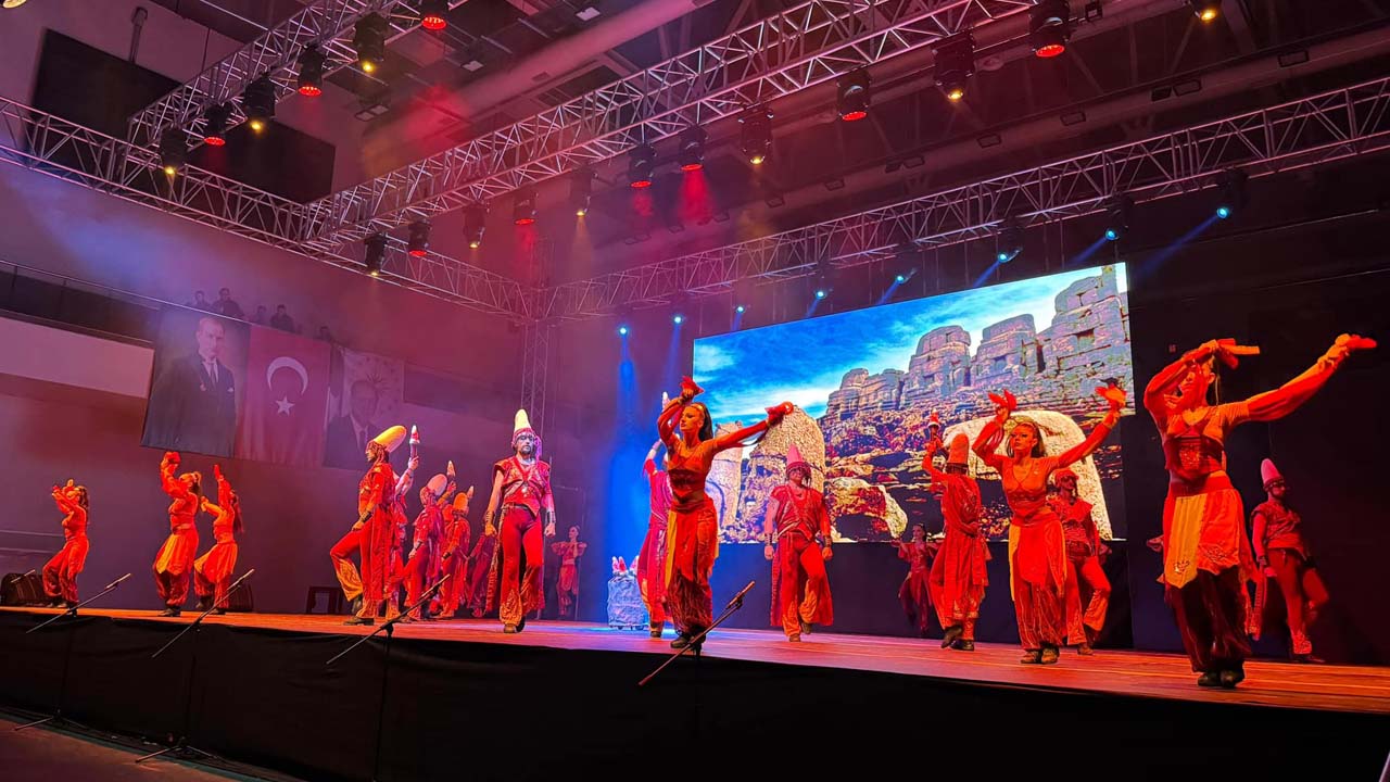 Anadolu Ateşi’nden Uşak'ta unutulmaz bir gece