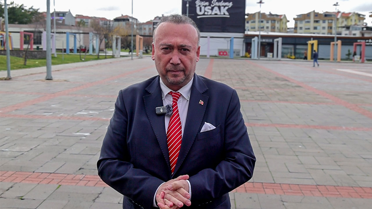 Uşak Belediye Başkanı Yalım'dan Suriyelilere tek yönlü otobüs bileti