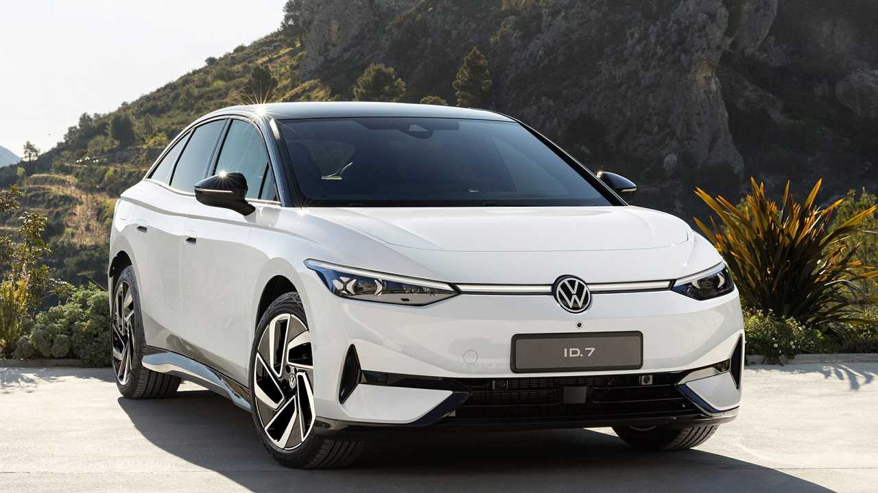 Volkswagen ID.7 Türkiye'de: Elektrikli sedan segmentine premium dokunuş