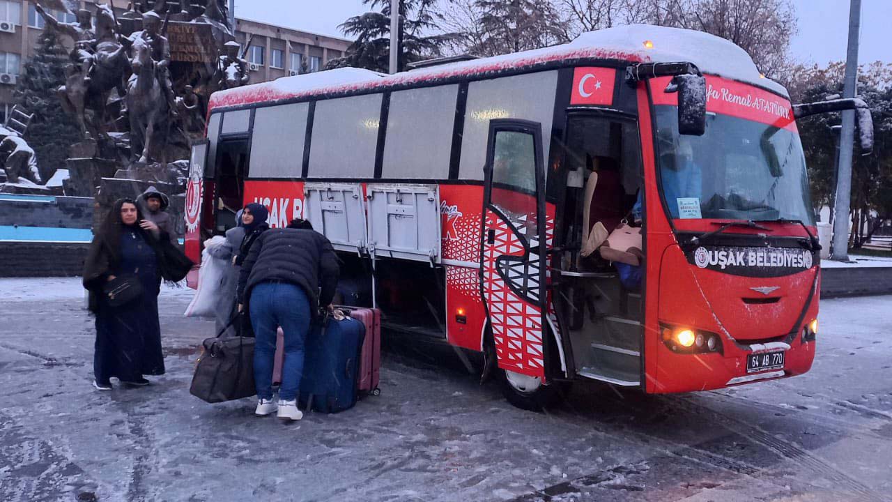 Uşak’tan Suriye’ye ilk otobüs seferi