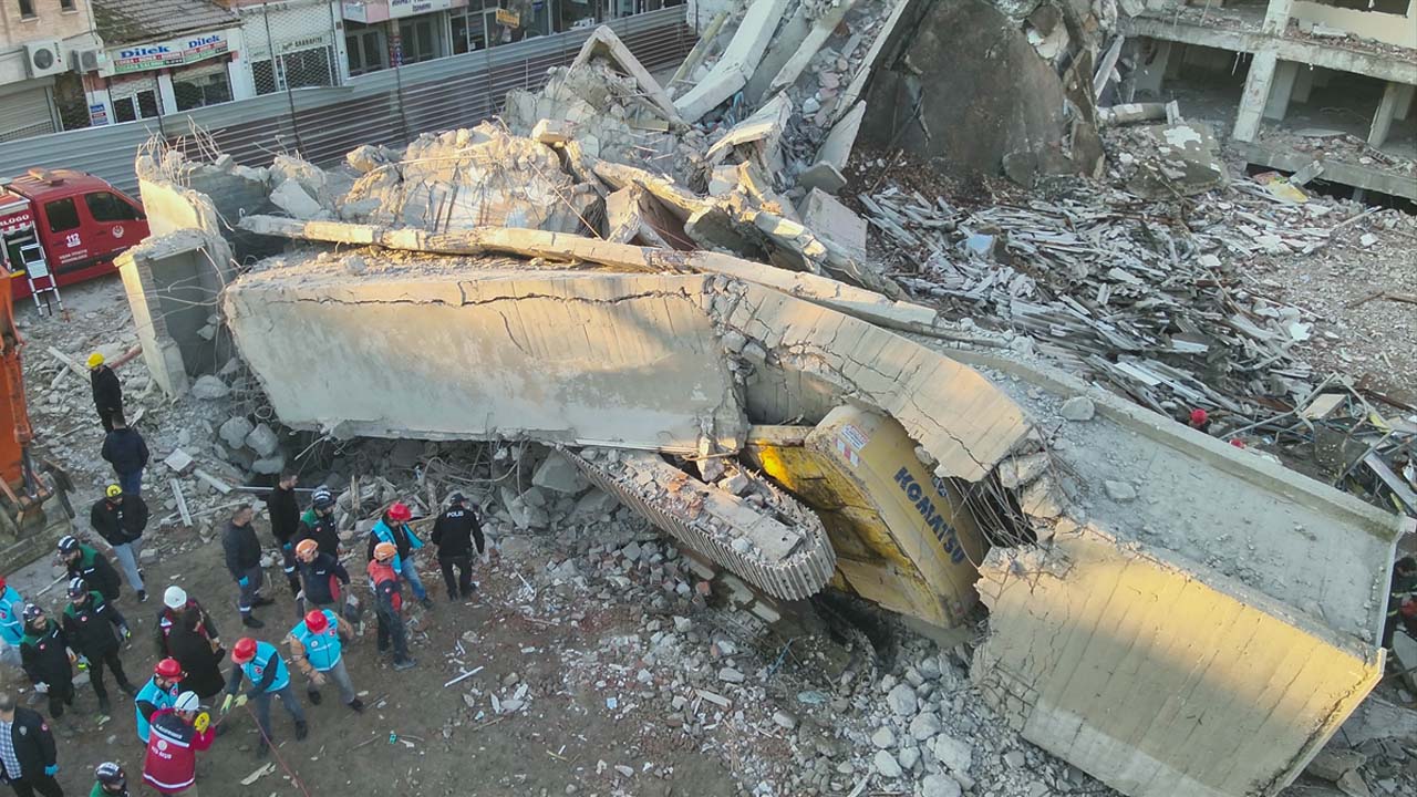Uşak'ta  iş makinesi operatörü Bekir Tut'un ölümüne ilişkin 2 kişi tutuklandı