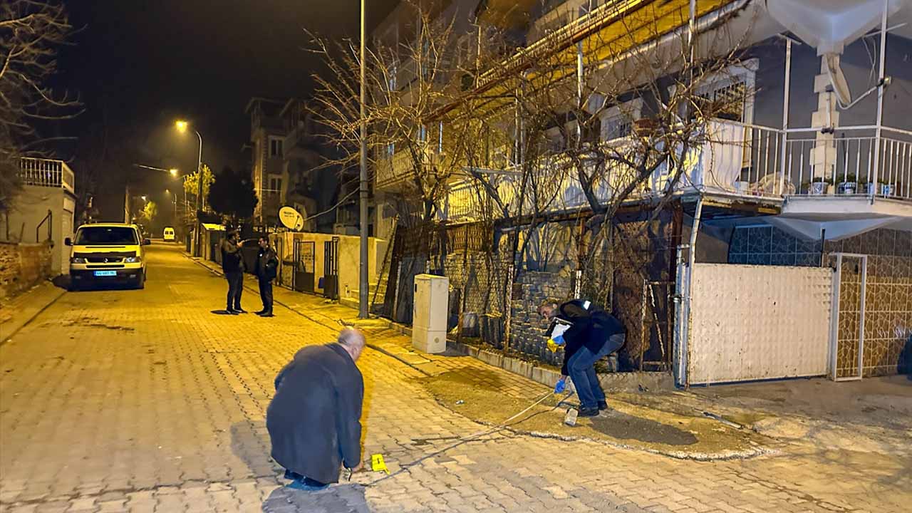 Uşak'ta hafif ticari silahlı saldırı: 12 yaşındaki çocuk öldü