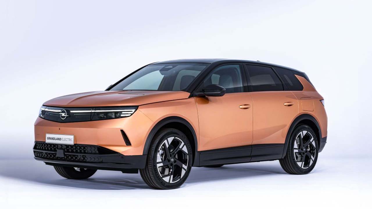 Yeni Opel Grandland Türkiye yollarında