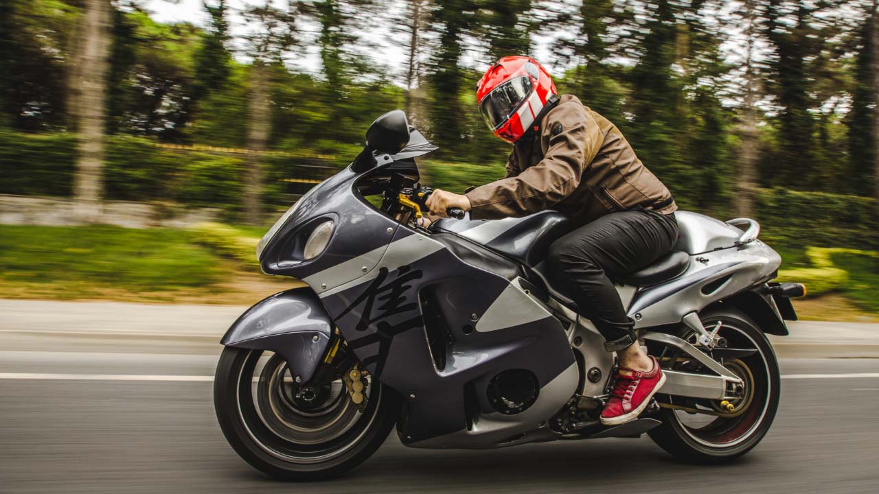Kurallara uymayan motosiklet sürücüleri yandı, cezalar üç katına çıkıyor