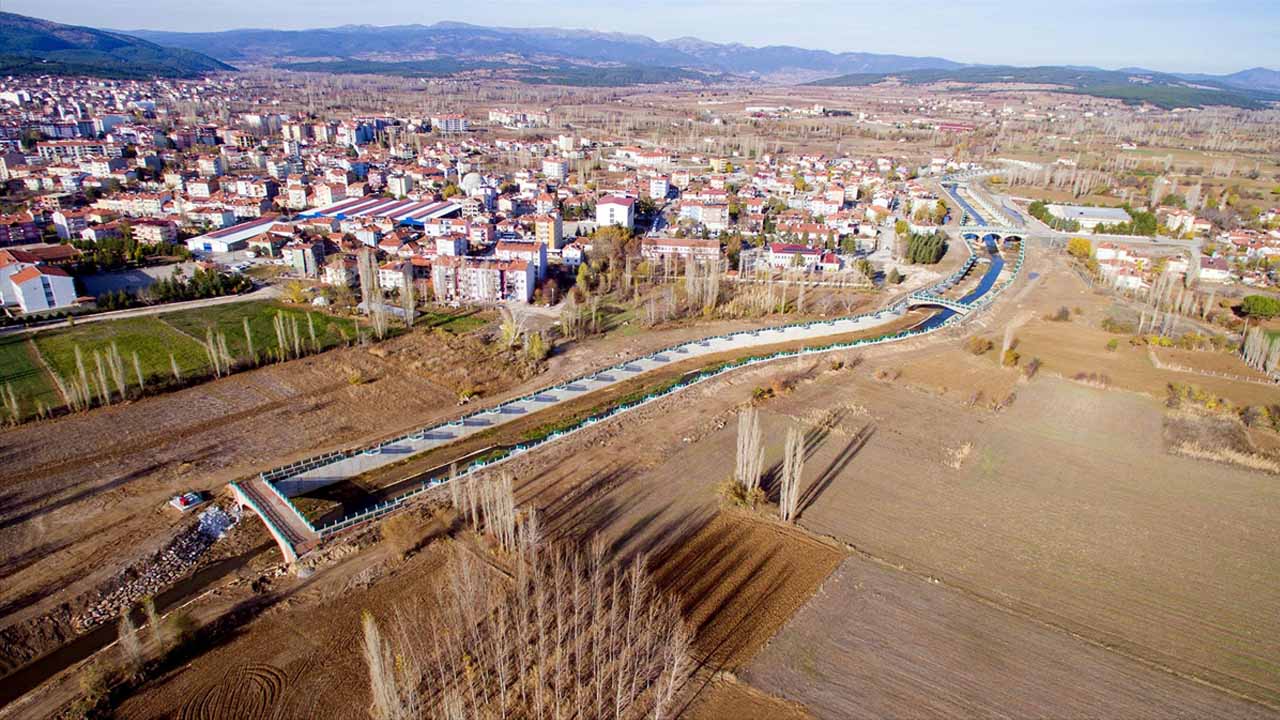 DSİ’den Uşak’a 22 yılda su ve güvenlik için 135 tesis