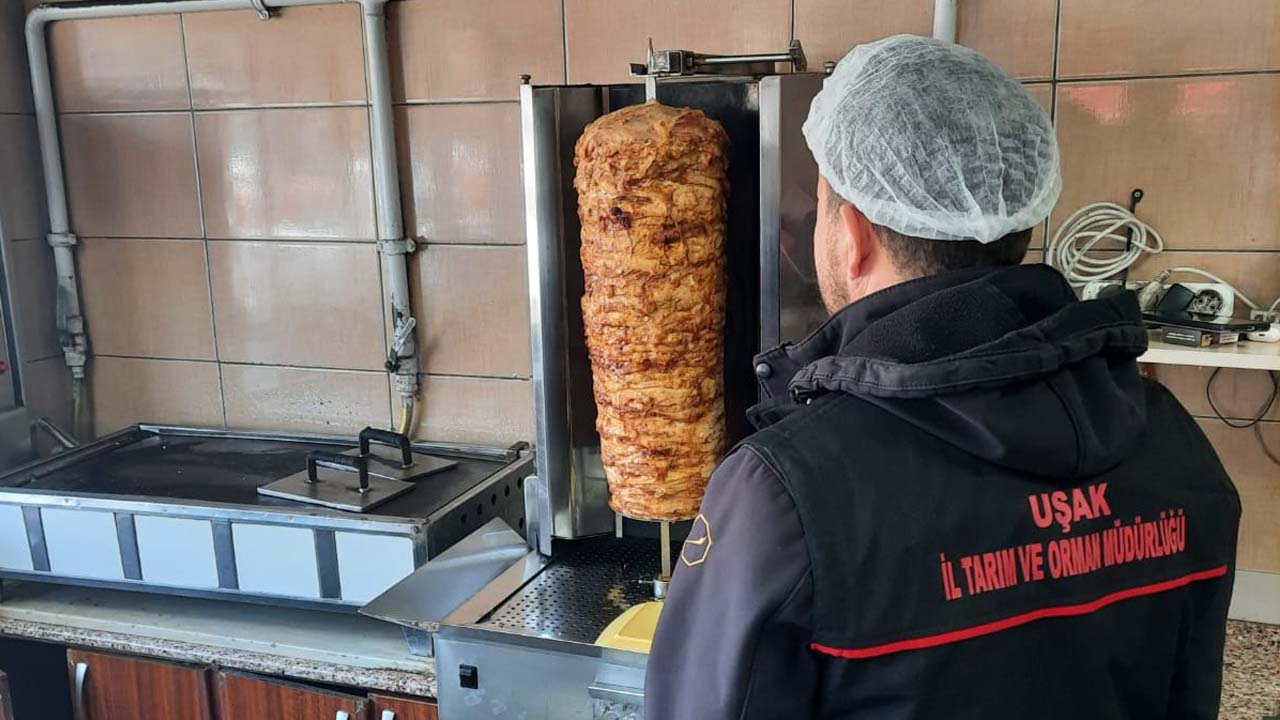 Uşak'ta dönercilere sıkı denetim, gıda güvenliği mercek altında