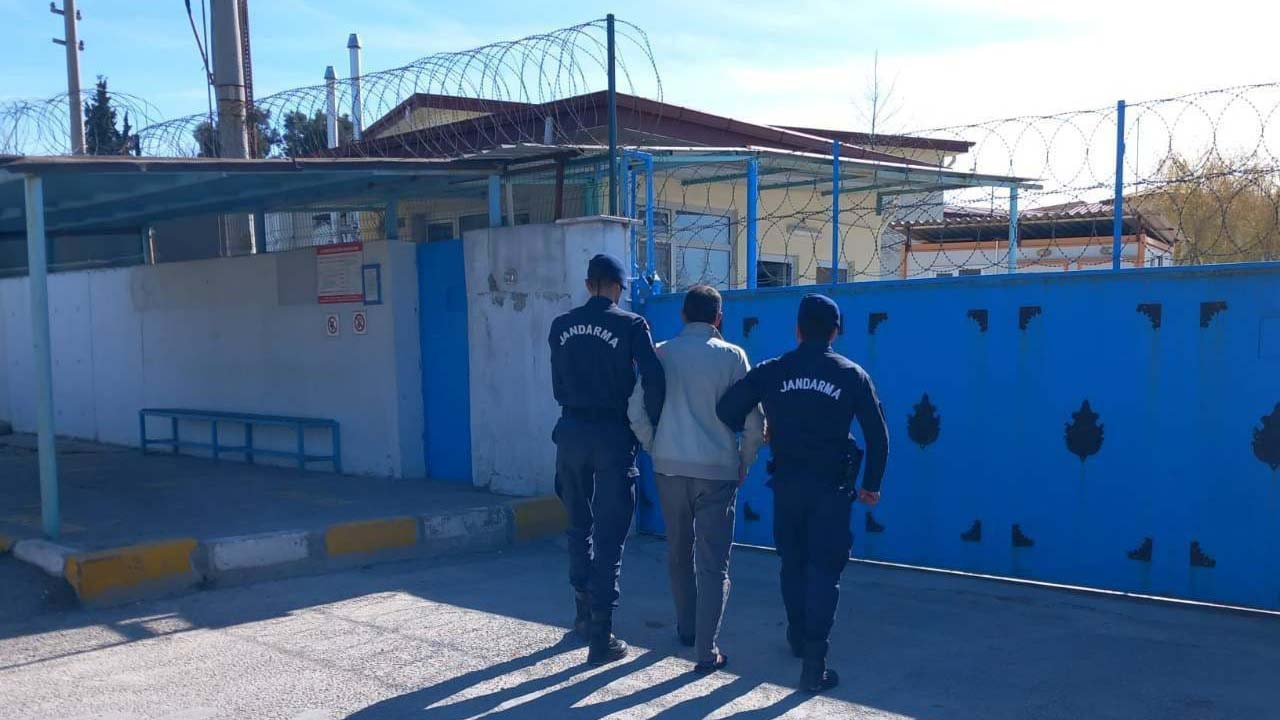 Uşak’ta JASAT özel çalışma grubu aranan 19 kişiyi yakaladı