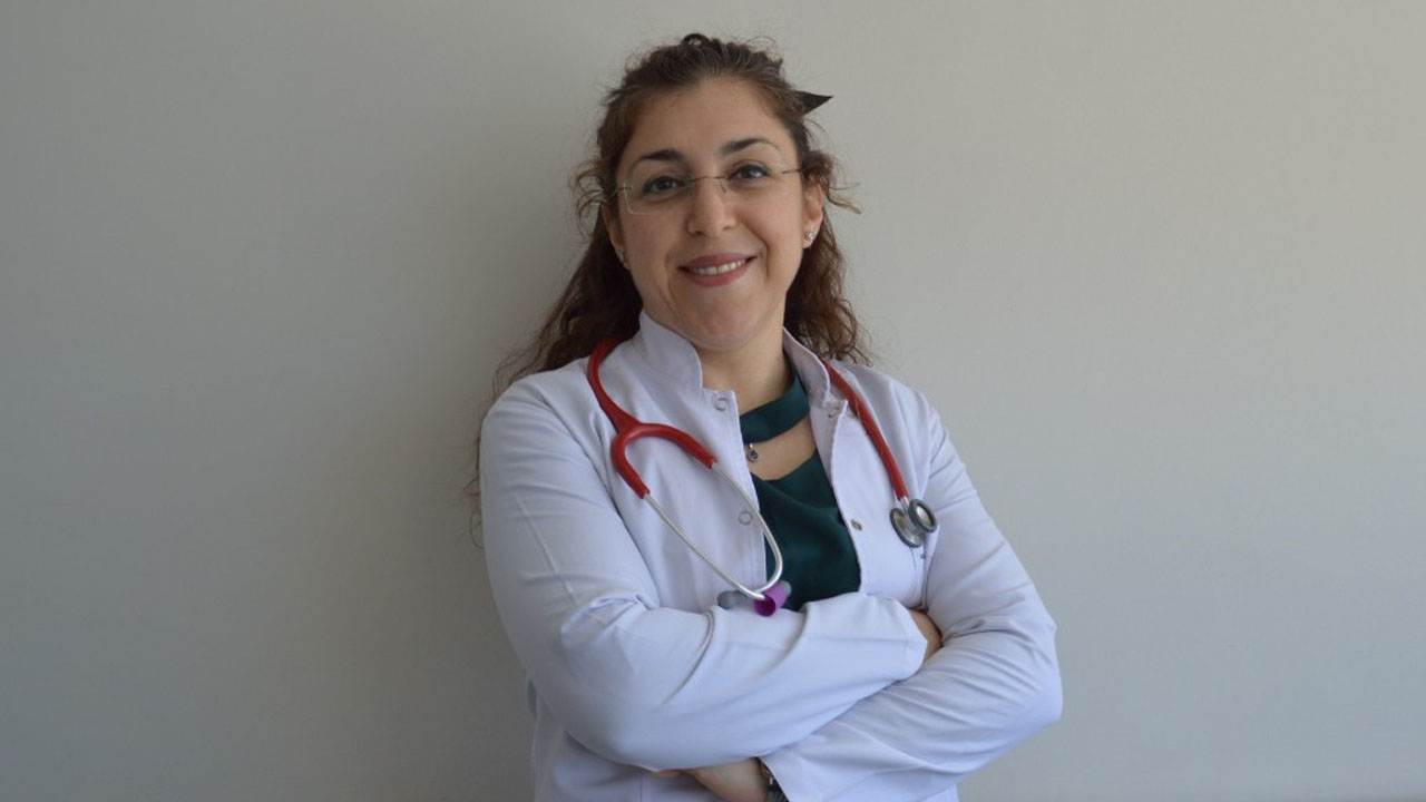 Uşak Eğitim ve Araştırma Hastanesi’nde bir ilk, çocuk kardiyoloji hekimi göreve başladı