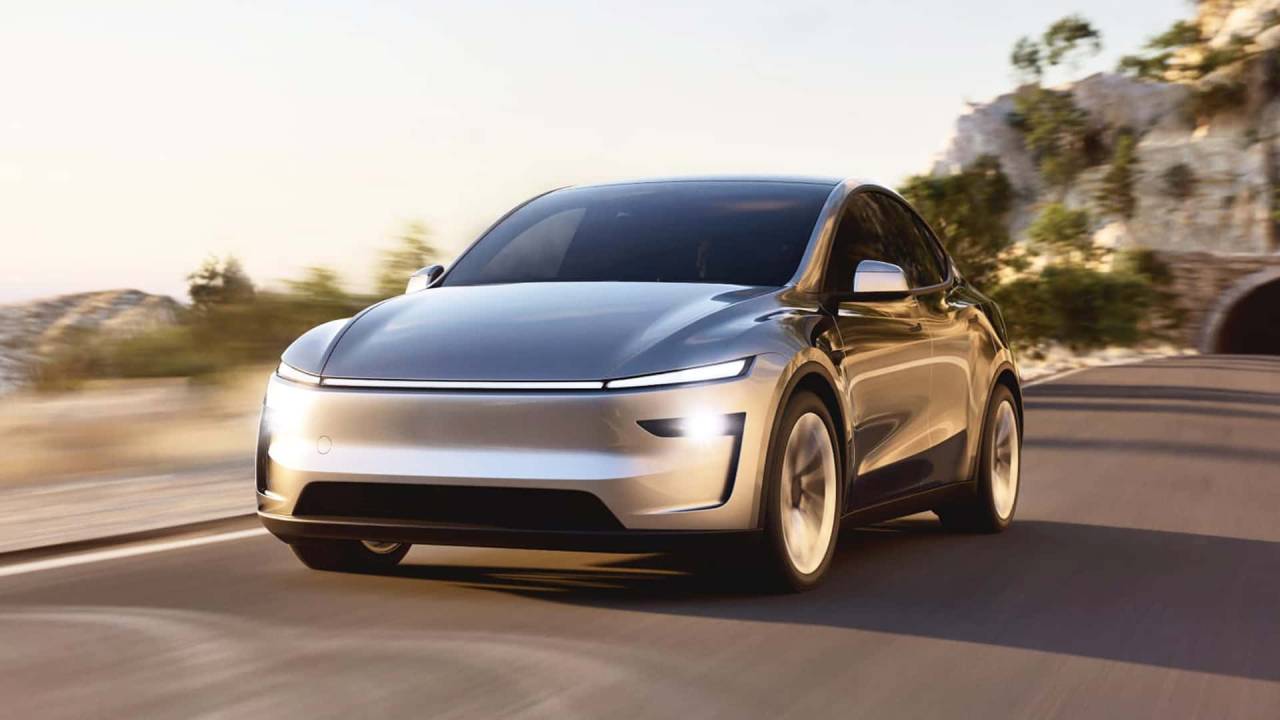 Tesla Model Y SR Türkiye’ye özel fiyatla geldi, fiyatı ve tüm detaylar