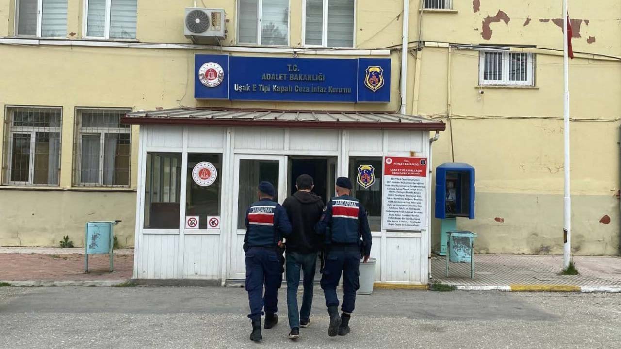 Jandarma Uşak’ta aranan şahıslar tek tek yakalıyor