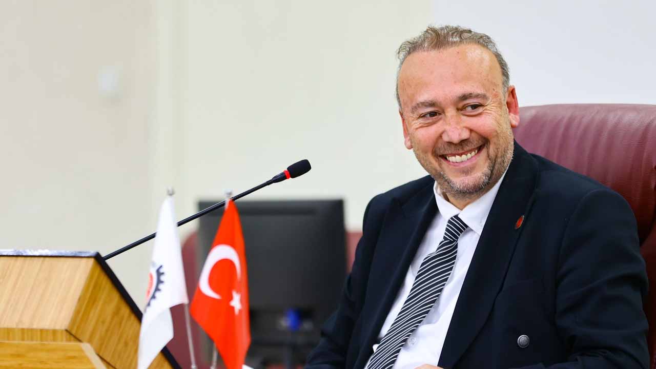 Uşak’ta “Akıllı Yeraltı Pazar” Projesi: Hem esnafa yer, hem belediyeye gelir