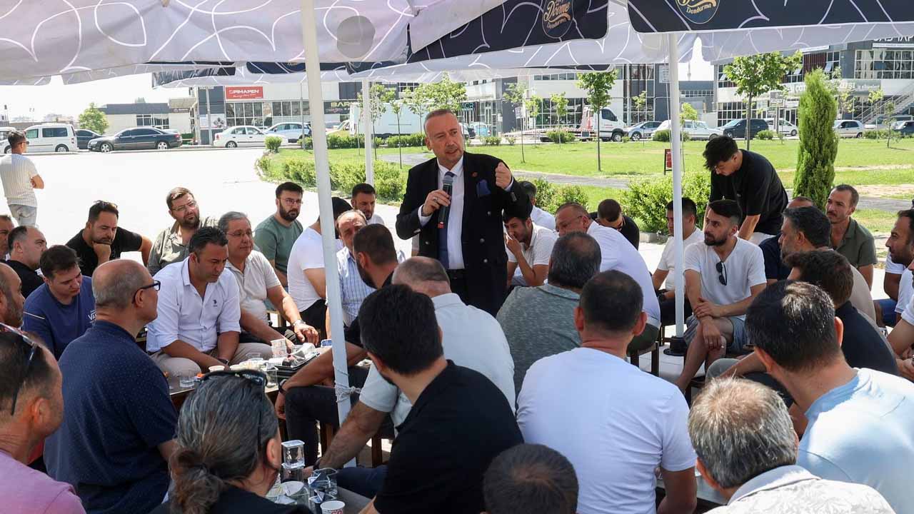 Başkan Yalım esnafla bir araya geldi: “Uşak’ı birlikte dönüştüreceğiz