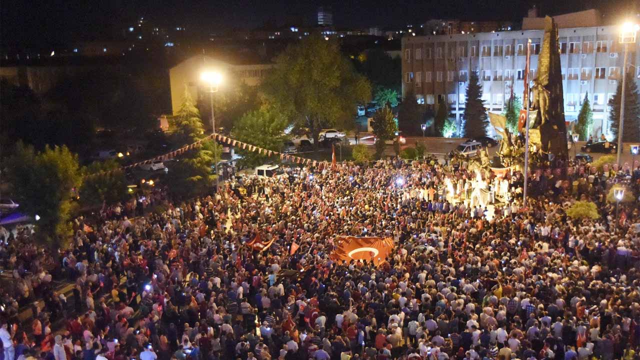 Uşak’ta 15 Temmuz Şehitleri dualarla anılacak