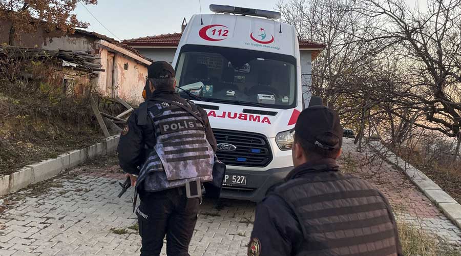 Uşak'ta aranan zanlı polisle girdiği çatışmada öldü