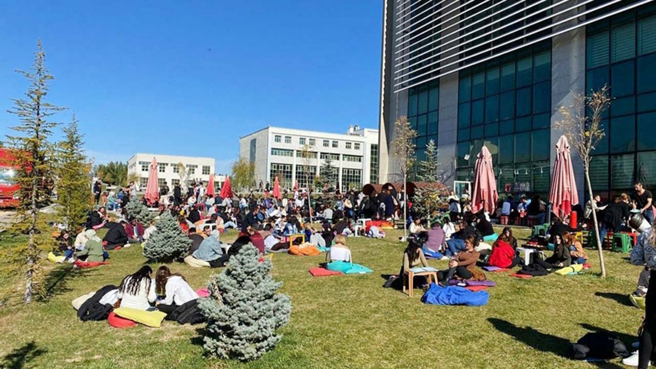 Uşak Üniversitesi tercih günlerine başlıyor, ücretsiz otobüs seferleri hazır