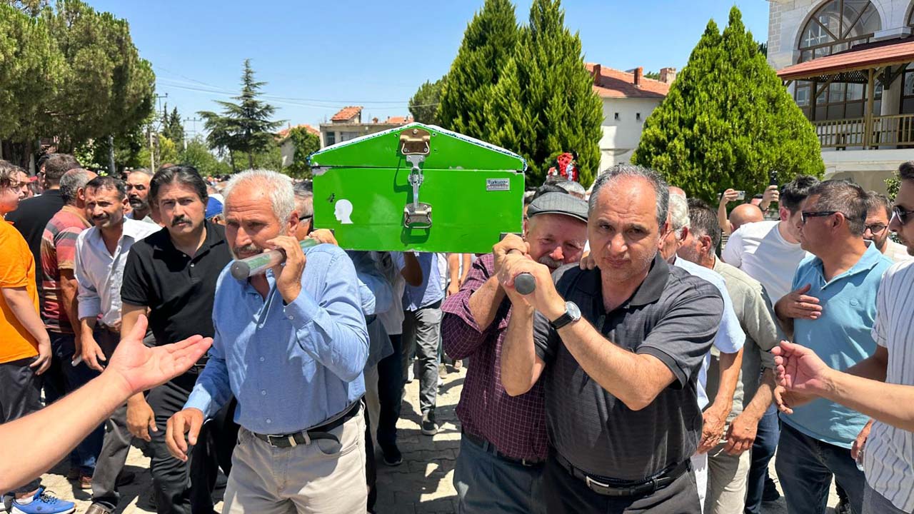 İsmail Güneş'in annesi Rabia Güneş son yolculuğuna uğurlandı