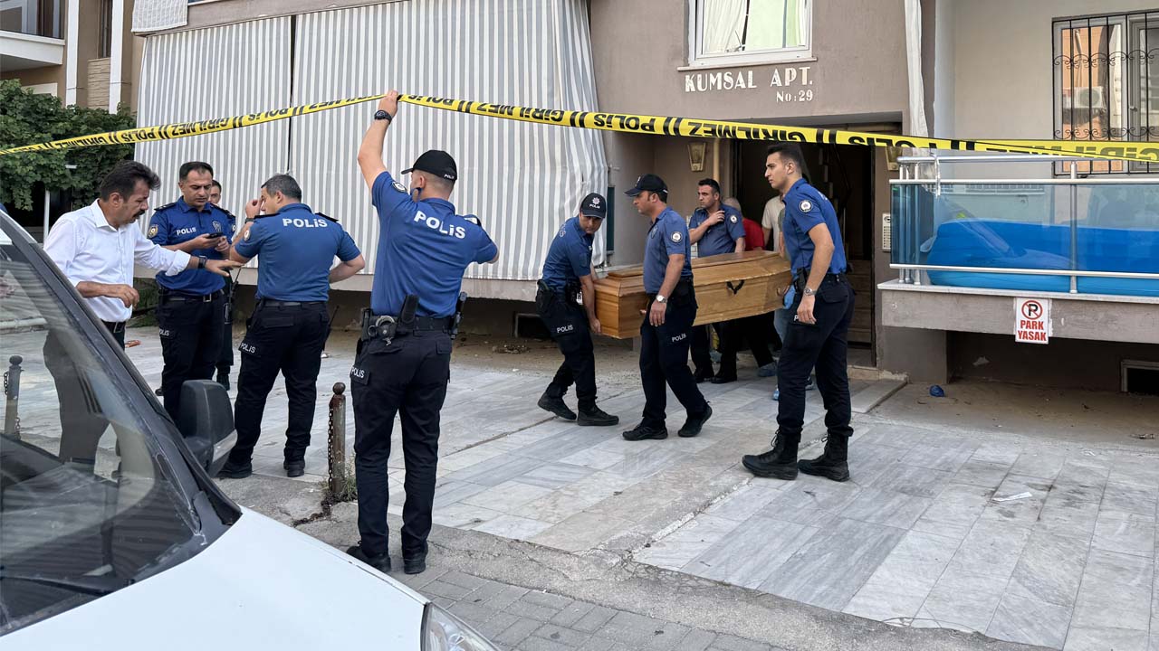 Karısı ve 2 çocuğunu öldüren polis memuru intihar etti