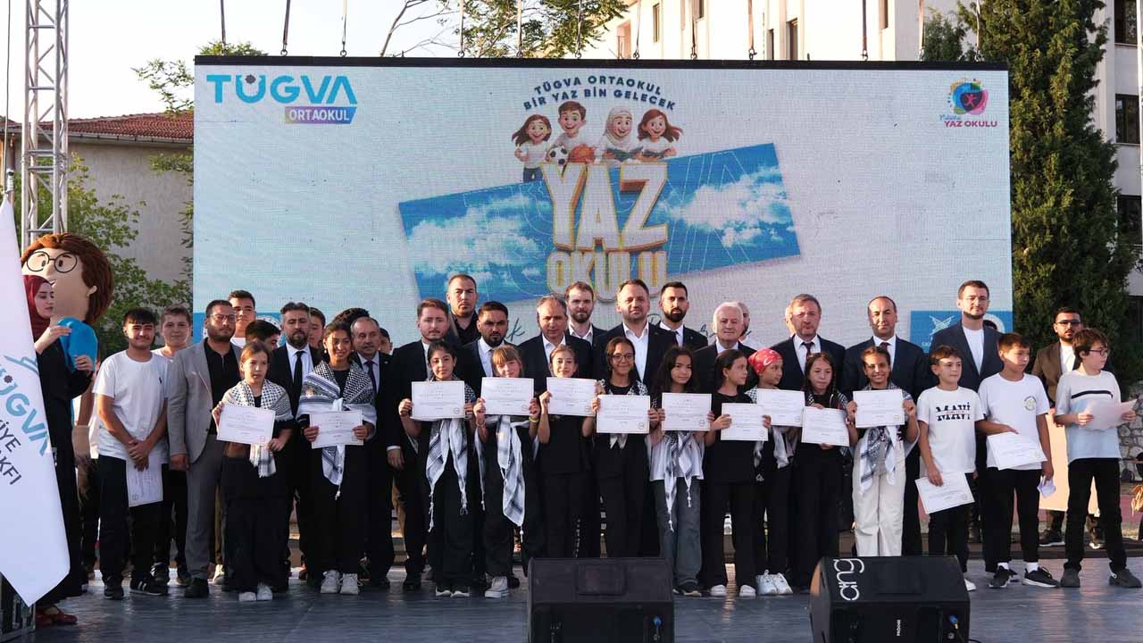 TÜGVA Uşak Yaz Okulları Kapanış Programı yapıldı