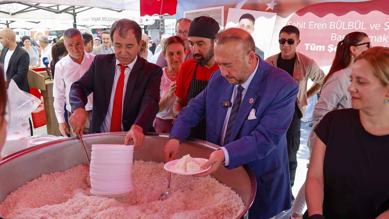 Uşak Belediyesi'nden Şehitler İçin Mevlit Programı