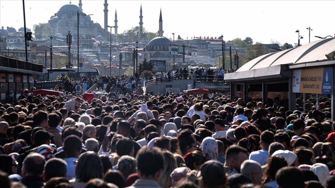 TÜİK açıkladı: Türkiye nüfusu 85,8 milyonu aştı
