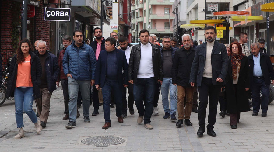 Başkan Çakın, AK Parti Uşak İl Yönetimiyle birlikte projeleri inceledi