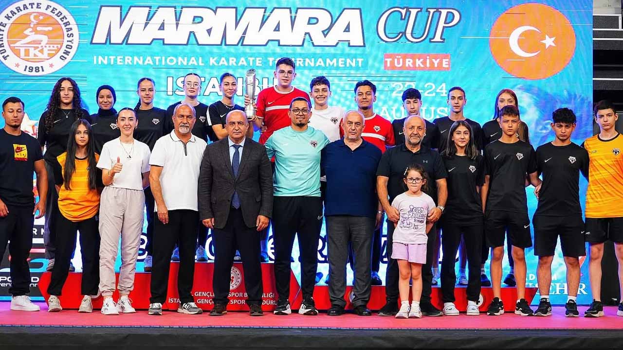 Uşak Karateciler Marmara Cup’a 30 madalyayla damga vurdu