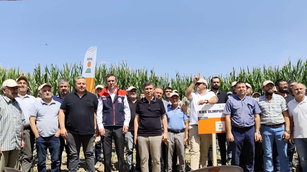 Uşak’ta mısır hasadı devam ediyor, çiftçilerle buluşma gerçekleşti