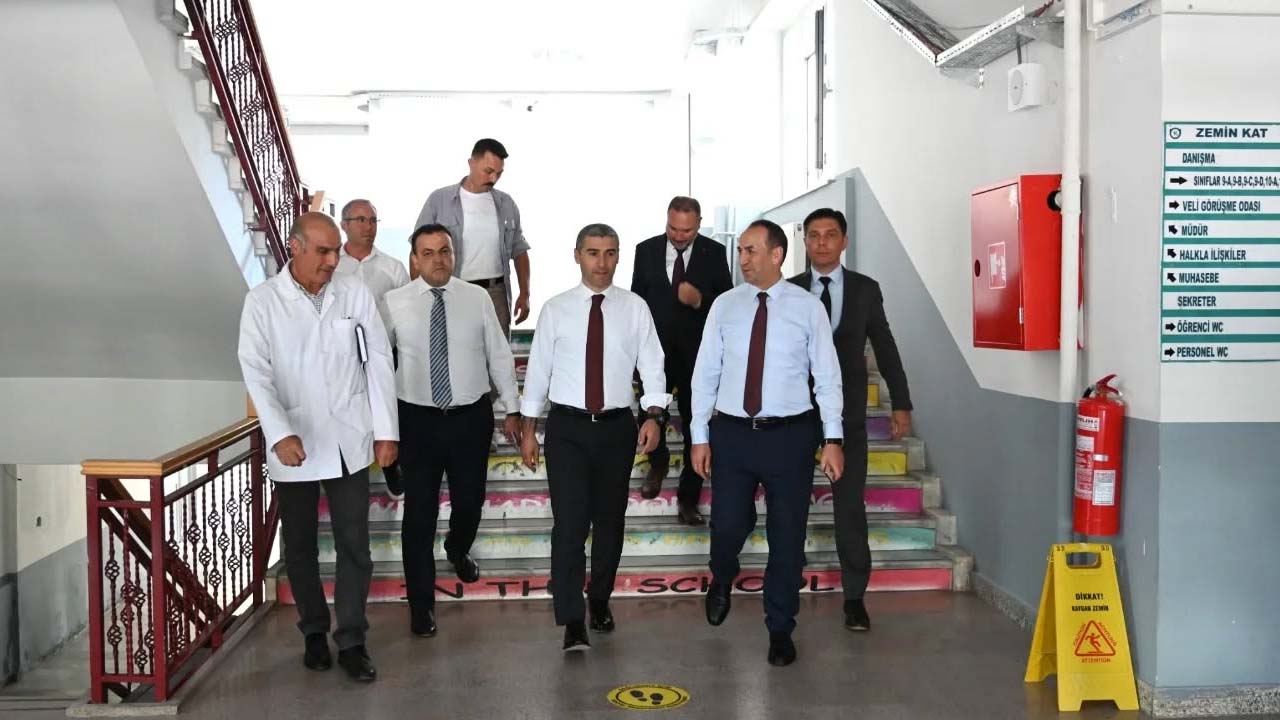 Uşak’ta Fen Lisesi güçlendirildi imam hatip ve anaokulu yenilendi
