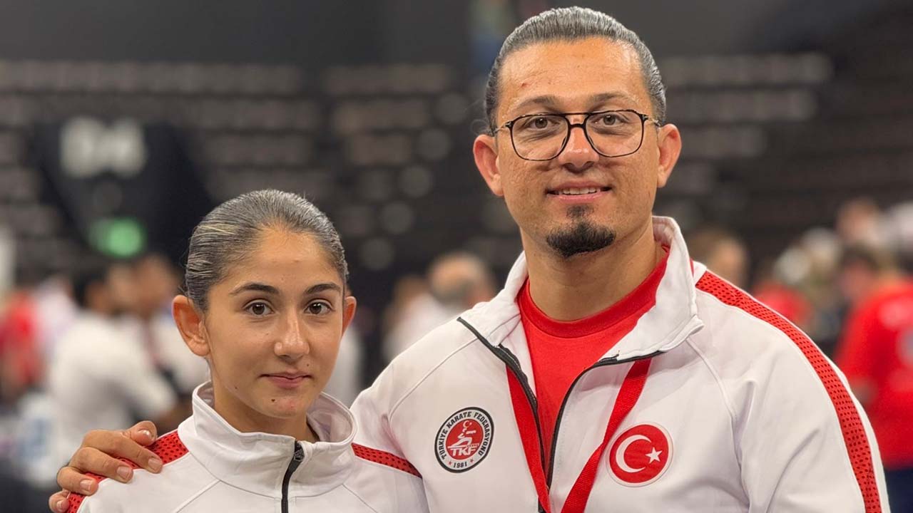 Uşaklı Karateci Belinay Hümeysa Hatipoğlu gururlandırdı
