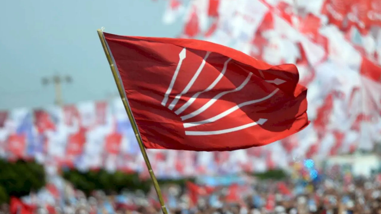 CHP Uşak il ve ilçe yönetiminde görev dağılımı açıklandı