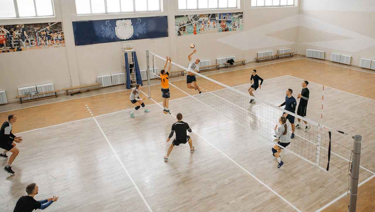 Uşak’ta 3-9 Eylül Halk Sağlığı Haftası kapsamında Voleybol Dostluk Maçı düzenleniyor.