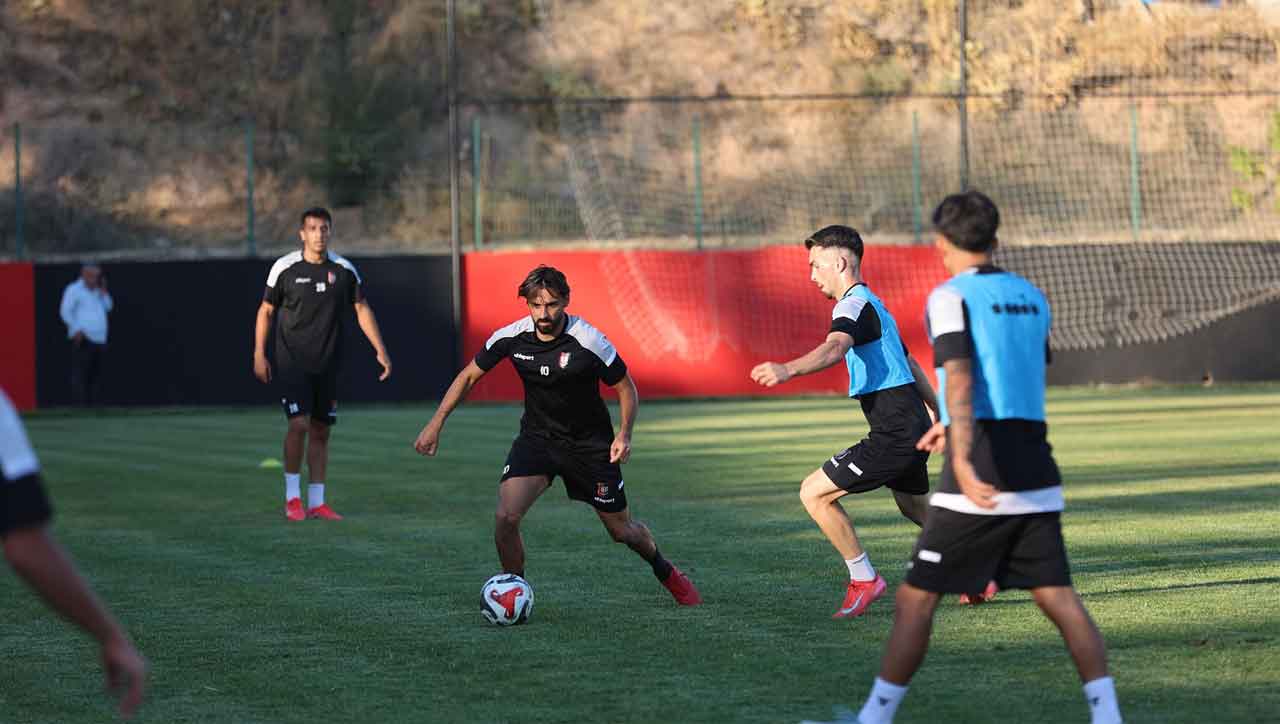 Uşakspor komşuda galibiyet arayacak