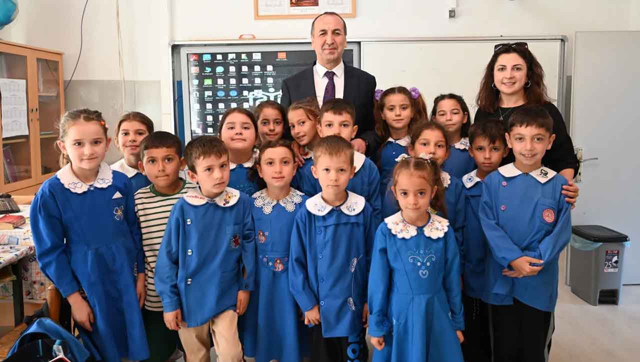 İl Milli Eğitim Müdürü Halil Yücel köy okullarında öğrencilerle buluştu